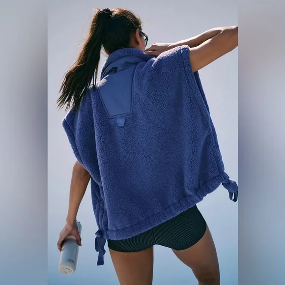 FREE PEOPLE NEW Scout It Out Fleece Vest XS - Picture 2 of 6